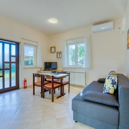 Jf Rezine By Interhome