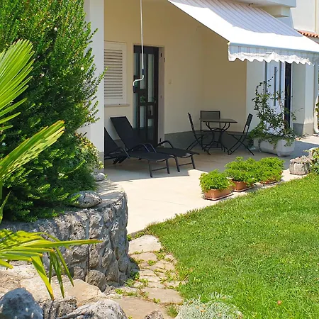 Jf Rezine By Interhome * Lovran