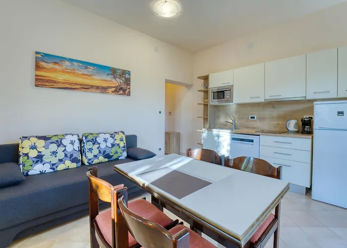 Jf Rezine By Interhome Apartmán Lovran